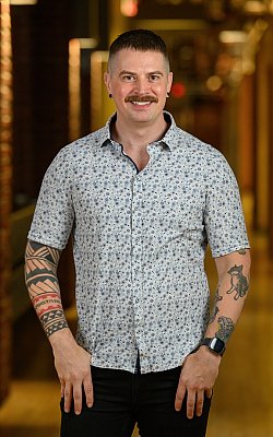 Portrait_48.jpg